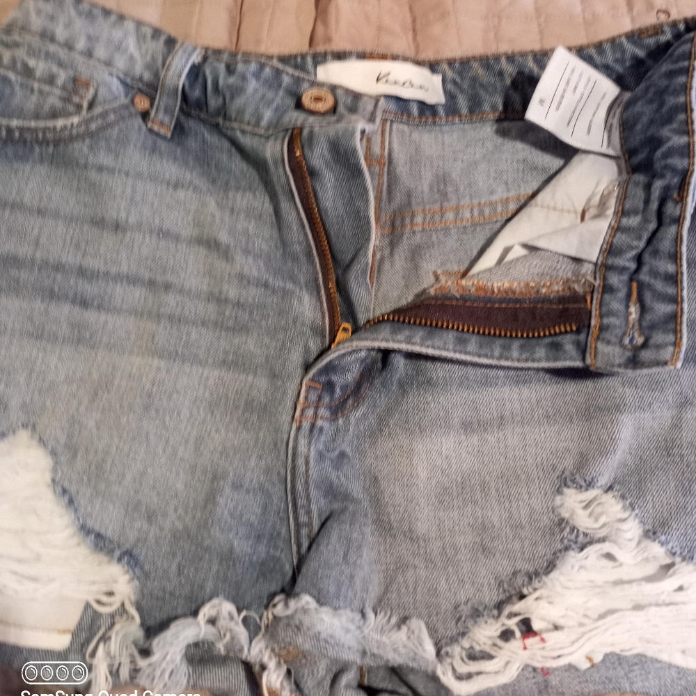 KanCan blue jean shorts size medium